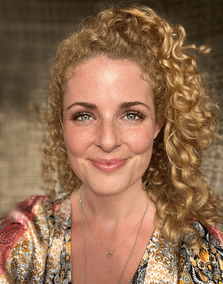 Denise Schmieder - Freedom Frequency Mentor